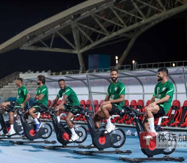 kaiyun-沙特训练突出印象：快！ 两伤兵全程参加最后一练