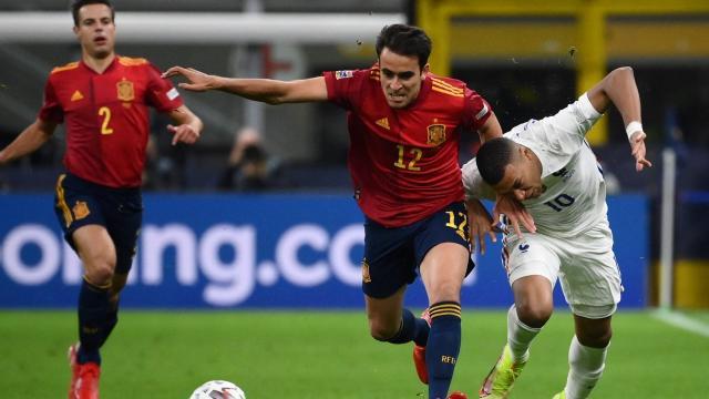 开云体育下载-西班牙喊冤：明眼人都知姆巴佩越位 裁判发明新规