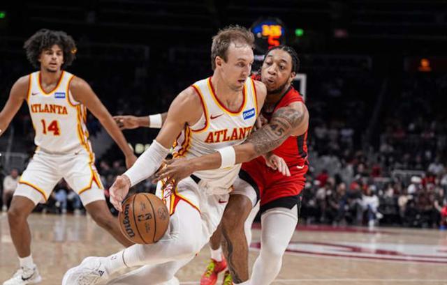 开云-湖人以微小代价换来肯纳德 这位三分王在詹东里身边有何种发挥？