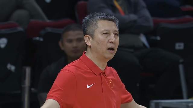 开云体育官网-连续2场逆转，中国男篮两连胜，李弘权9+11成奇兵 高诗岩防守拉满