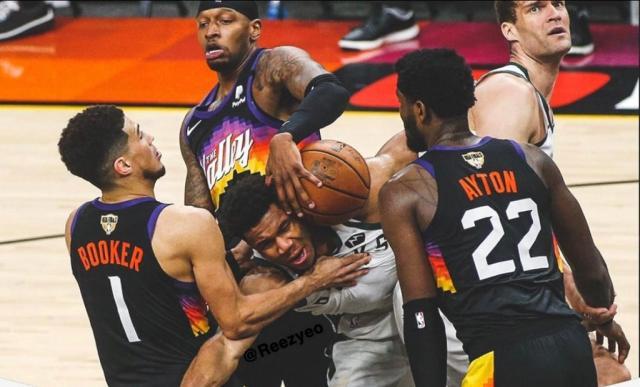 开云体育app-忘记三分和中投！字母哥提醒你制霸篮下永不过时